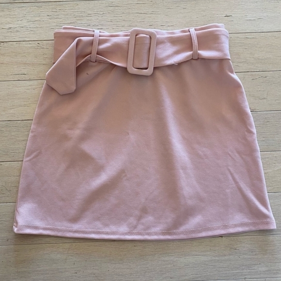 SHEIN skirt - Picture 3 of 3